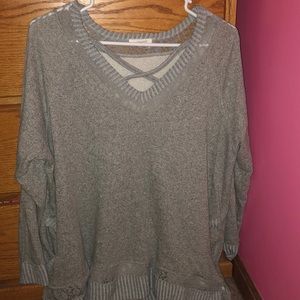 ✨5 for $25✨ Gray Lacey Shirt